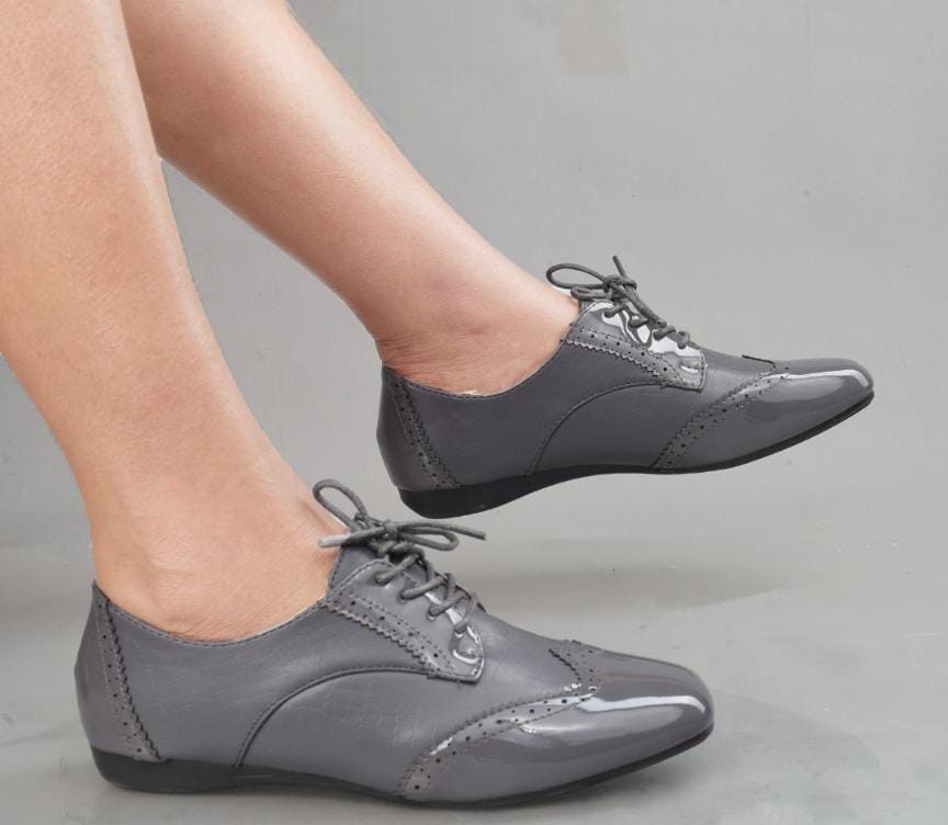 🔥⚡NEW ARRIVAL/LATEST women's  fashioned ❤‍🔥flats walk smart with this beautiful/ cute🔥 women's flat shoes🔥⚡ all colours and sizes available❤‍🔥 step up your walk with flats that speak confidence