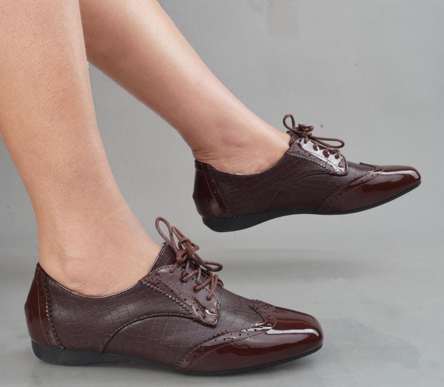 🔥⚡NEW ARRIVAL/LATEST women's  fashioned ❤‍🔥flats walk smart with this beautiful/ cute🔥 women's flat shoes🔥⚡ all colours and sizes available❤‍🔥 step up your walk with flats that speak confidence