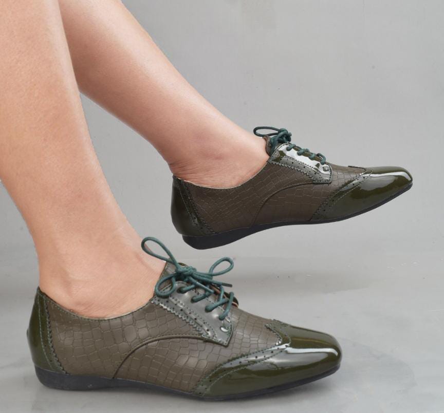 🔥⚡NEW ARRIVAL/LATEST women's  fashioned ❤‍🔥flats walk smart with this beautiful/ cute🔥 women's flat shoes🔥⚡ all colours and sizes available❤‍🔥 step up your walk with flats that speak confidence