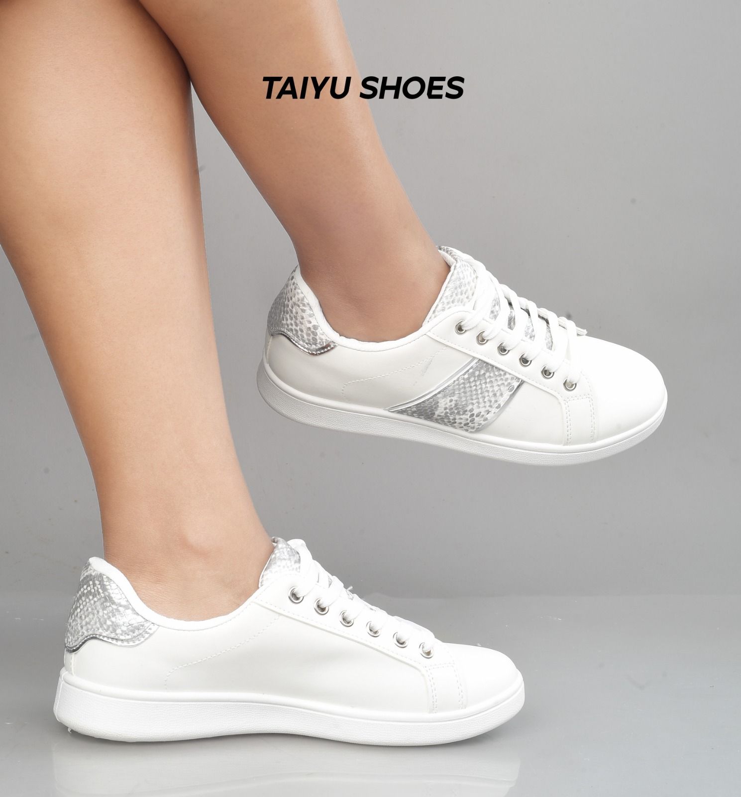 ⚡NEW ALERT  WOMEN'S SNEAKERS❤‍🔥 cute fashionable and classic sneakers🔥 available⚡💫🔥 all colors and sizes are available walk🔥⚡ smart with comfort with this FASHINABLE CLASSIC sneakers⚡