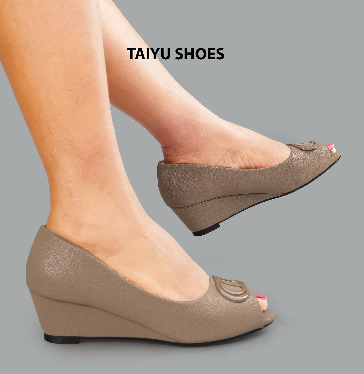 ⚡TAIYU  high quality classic wedge  .Women's   favourite open wedge all ocassion and work wearing wedge open toe shoes wash⚡ and wear/water proof wedge⚡walk high with this cute elegant open toe wedge⚡