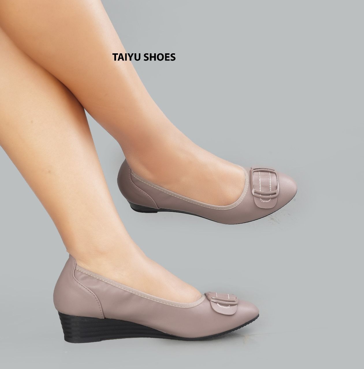 ⚡TAIYU WEDGE ORIGINAL WEDGE SHOES ⚡High quality women ladies WEDGE shoes classic flats easy to walk with or drive with 🔥⚡Adorable womens shoes very cute and admired❤‍🔥 CUTE ones as in picture🔥⚡