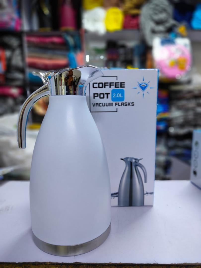 Jamespot  Vaccum Flask. 2L Capacity Vaccum flask for storing both hot and Cold liquids. Best for office, home and hotels.