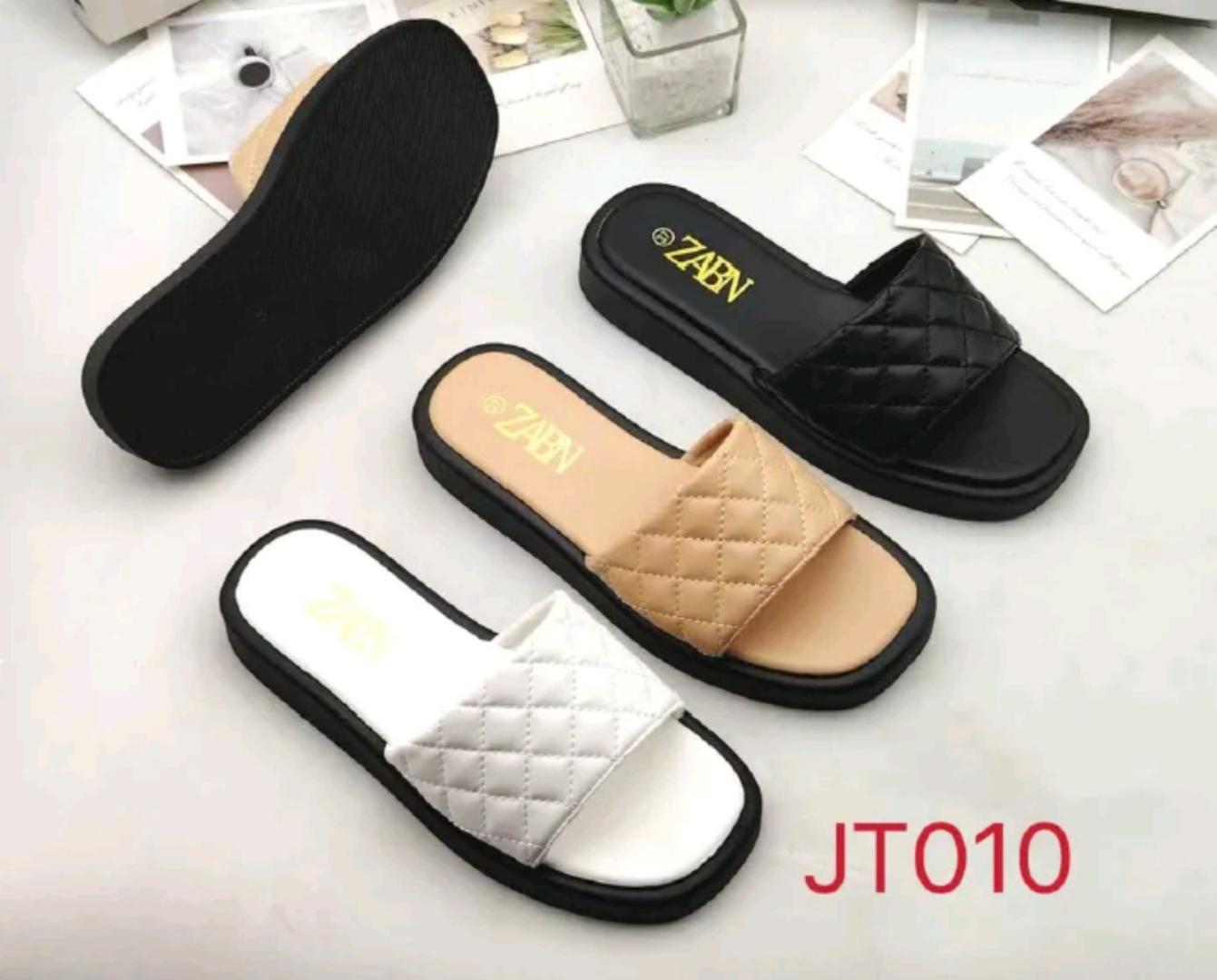 Zara Sandals ,Latest Zara leather Flat sandals. sandals with a flat heel, square toe and leather shoe.