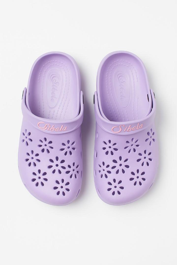 Crocs Breathable Outdoor Crocs/Shoes for Ladies and Men.