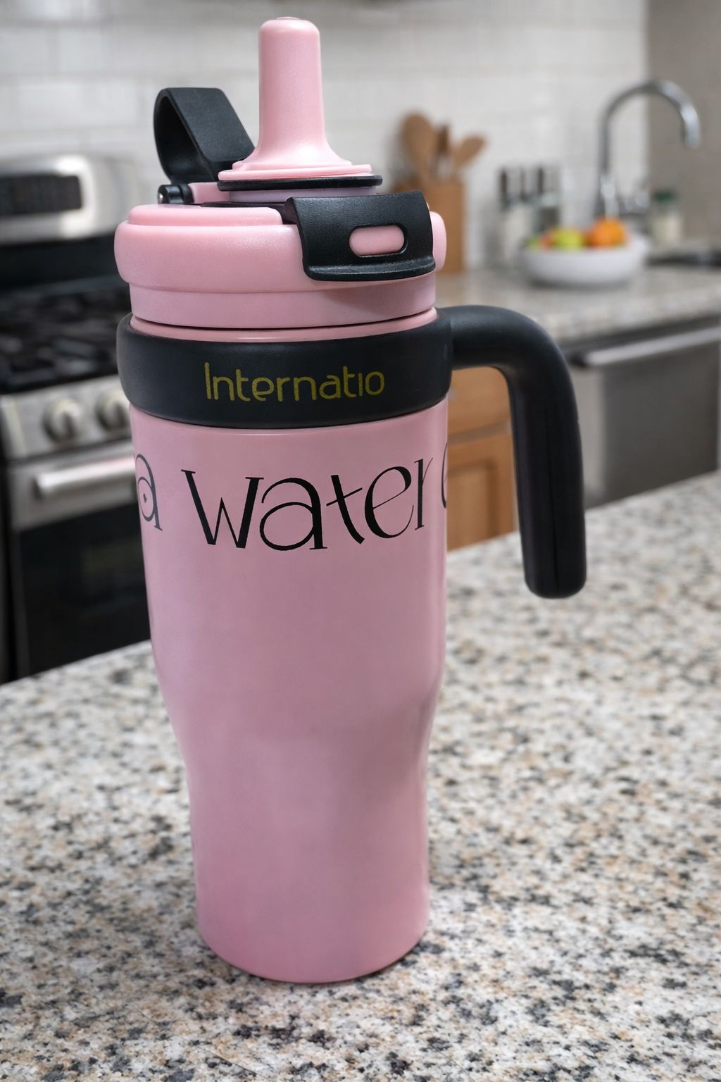 New arrival Pink Stanley Cup.Perfect for both tea and water, it preserves both hot and cold drinks for long hours. Comes neatly packaged in a gift box.