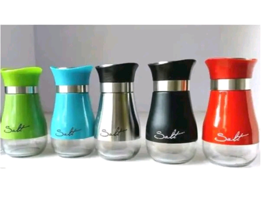 Salt shaker table salt shaker salt container for kitchen and dinning use