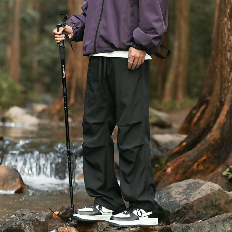 Men's American-Style Cargo Casual Pants | Summer Ice Silk Lightweight Quick-Dry Trousers
Straight-Leg Wide-Leg Paratrooper Cargo Pants with Drapey Fit