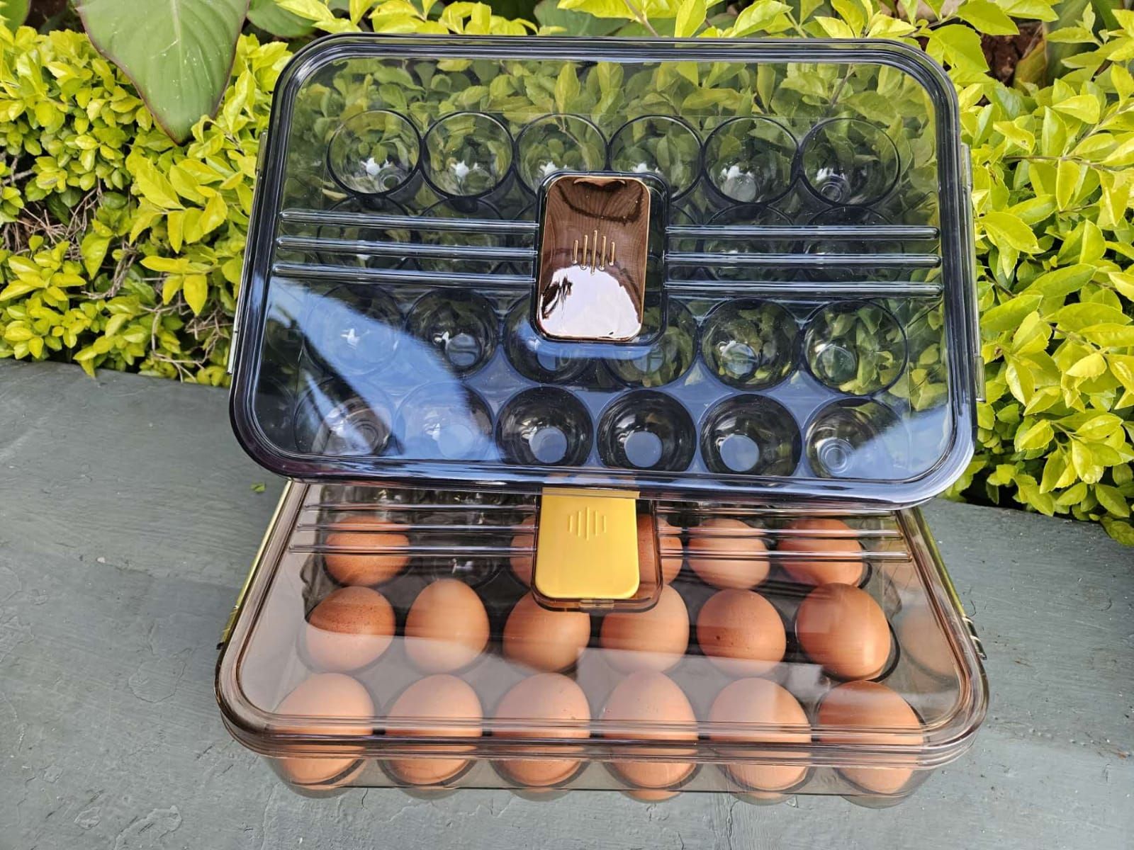 🥚🍳 24-Slot Acrylic Egg Tray – Clear Stackable Egg Storage Organizer | Durable & Stylish Kitchen Essential – Ksh 1,639