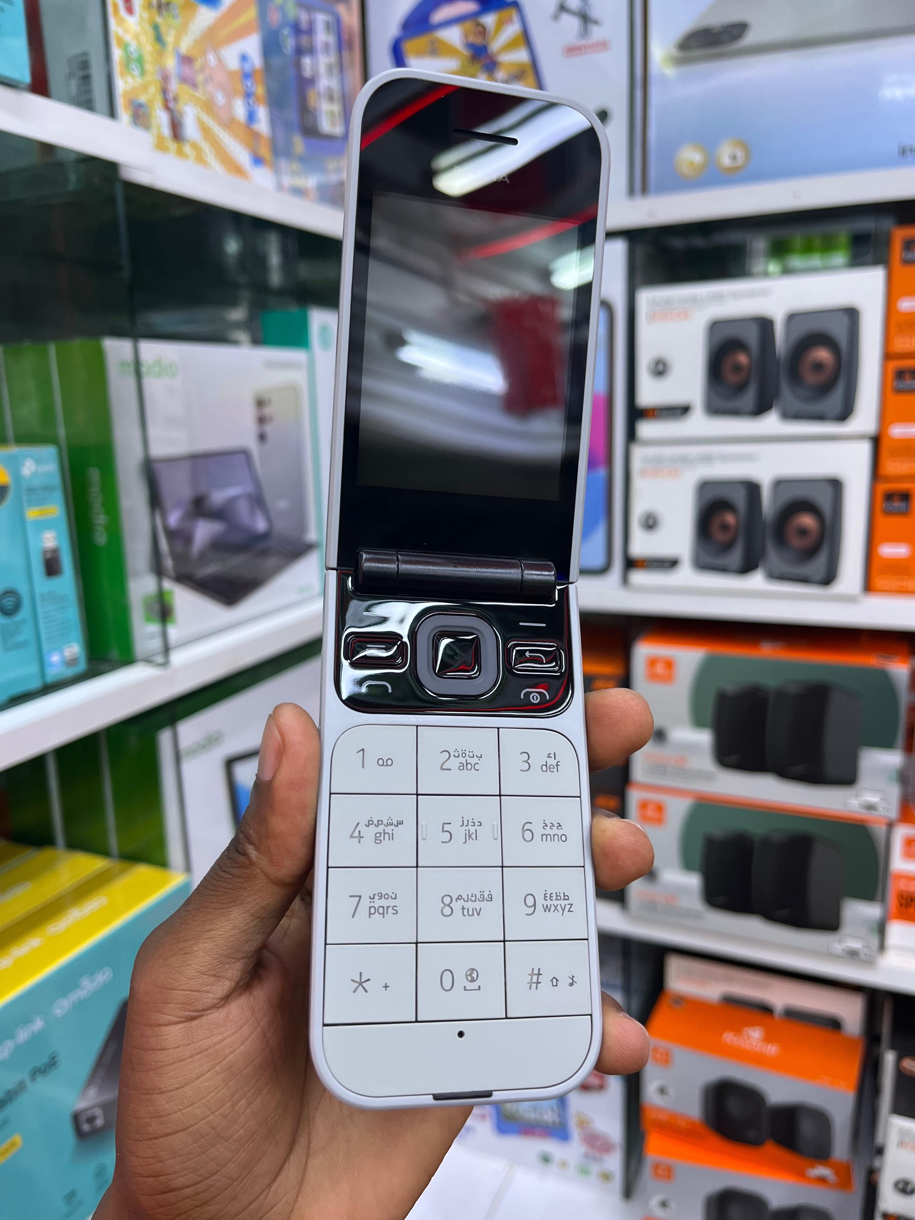 📱 Nokia 2720 Flip – Dual SIM –  with WhatsApp & Facebook - Classic Foldable Phone with WhatsApp & 4G LTE – Black & Gray – Ksh 3,249