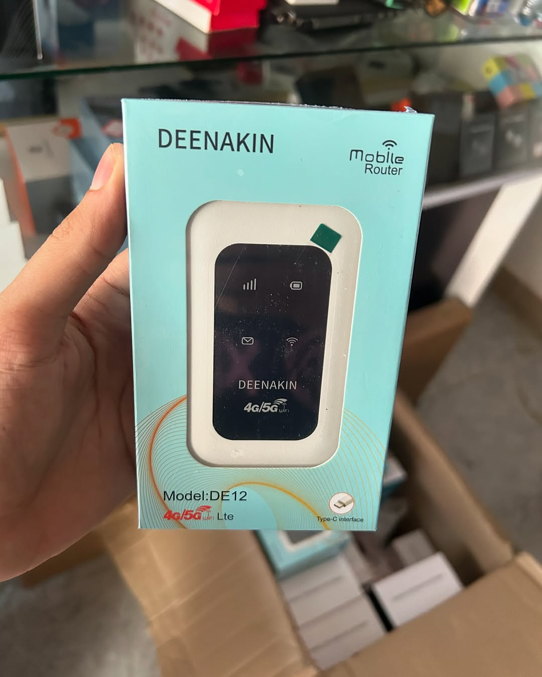 🟢 Deenakin Pocket MiFi 4G LTE Wireless Router – Portable WiFi Hotspot | SIM Card Support | High-Speed Internet | Rechargeable Battery | Ideal for Travel, Home, Office