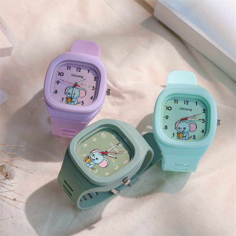 Creative Children's Watch Women's 2025 Silicone Strap Primary Secondary School Students Watch Cute Elephant Quartz Watch