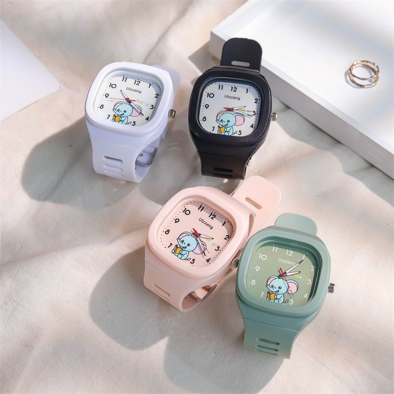 Creative Children's Watch Women's 2025 Silicone Strap Primary Secondary School Students Watch Cute Elephant Quartz Watch