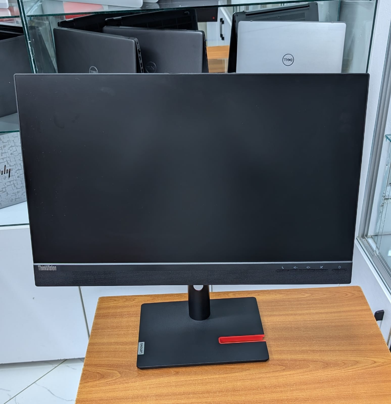 LENOVO T241L - 20 24 INCH LCD E.E / HDMI EDGE TO EDGE SCREEN MONITOR @ KSHS  14999