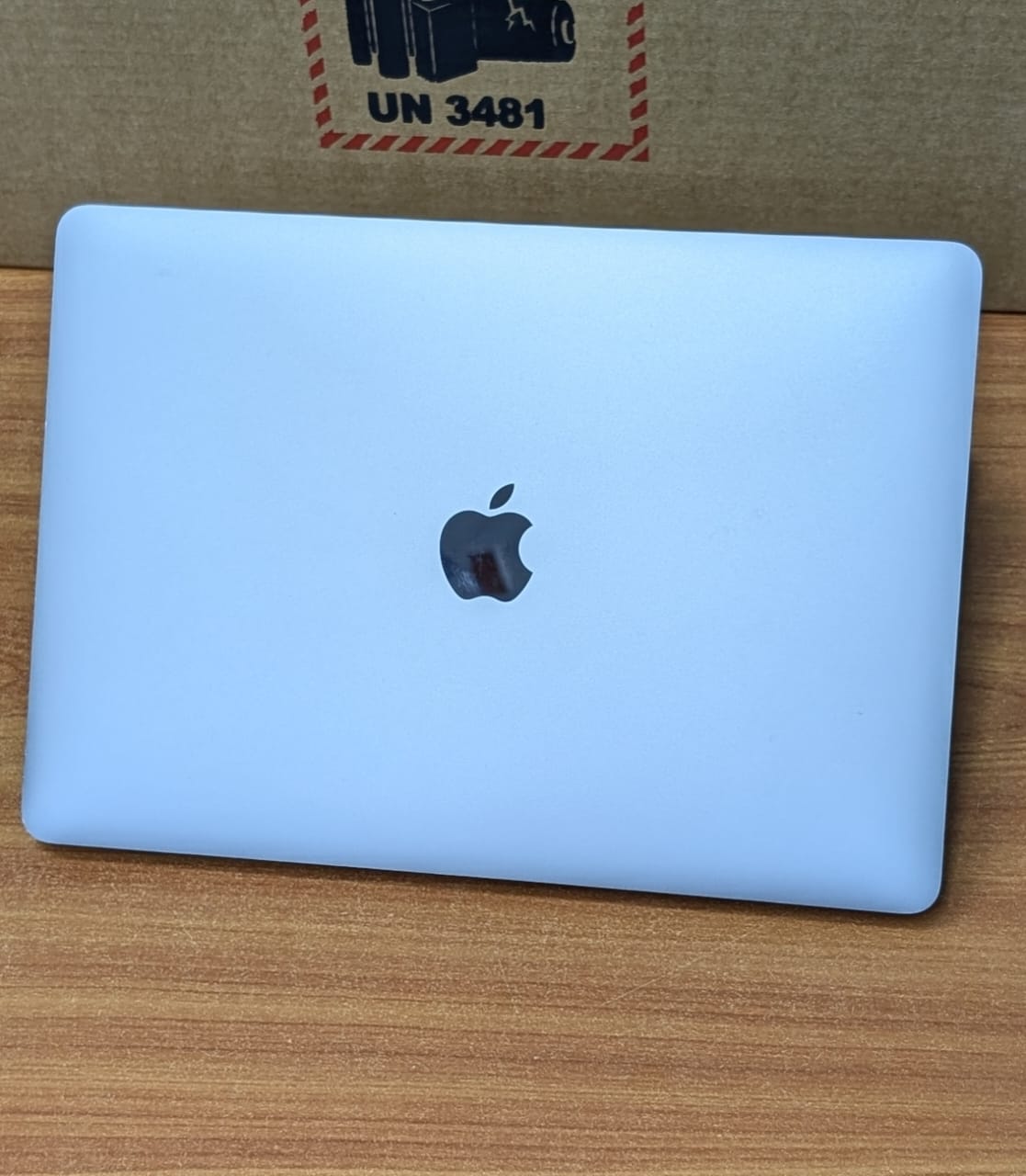MACBOOK PRO 2020 INTEL CORE i 7 16GB RAM 500GB SSD