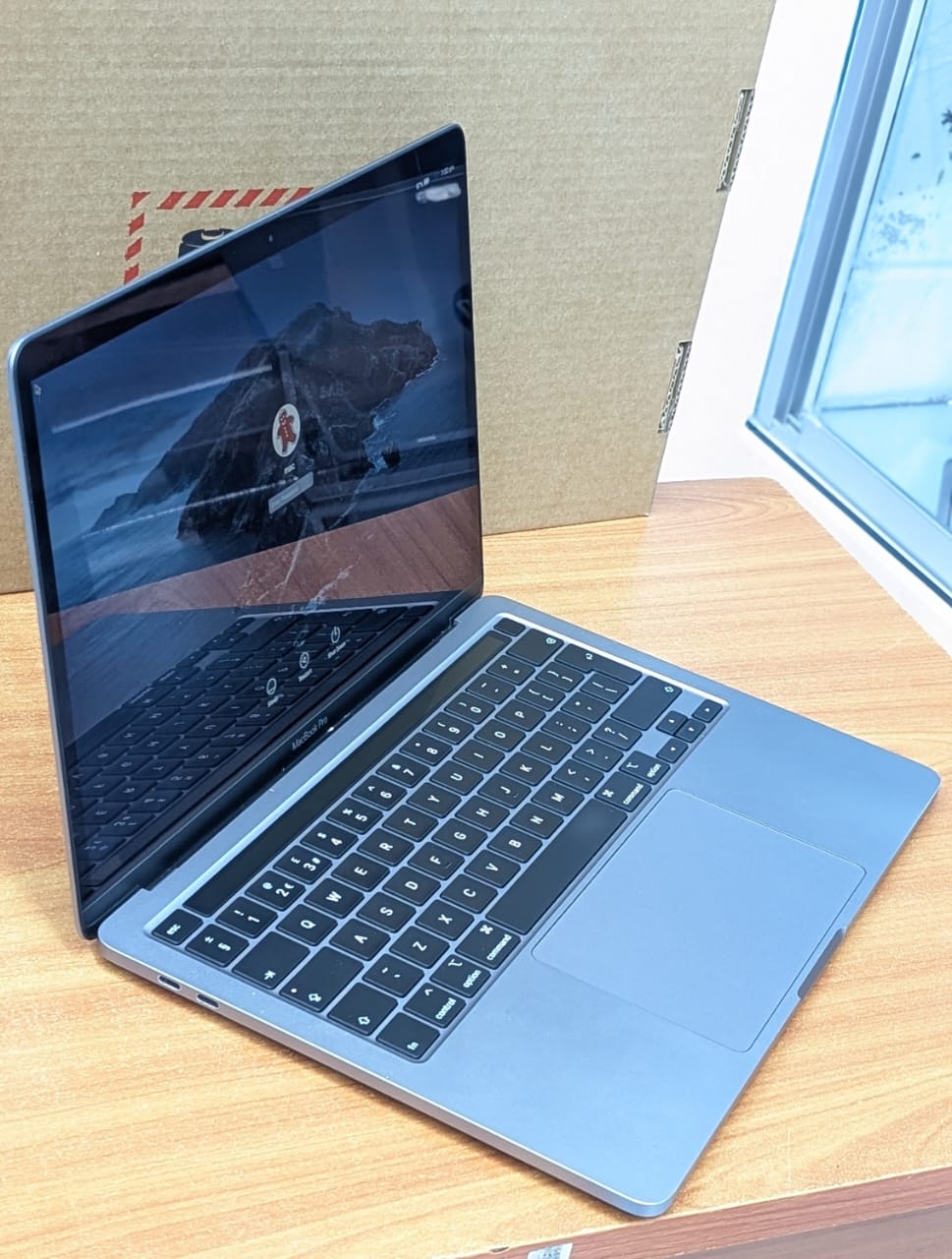 MACBOOK PRO 2020 INTEL CORE i 7 16GB RAM 500GB SSD