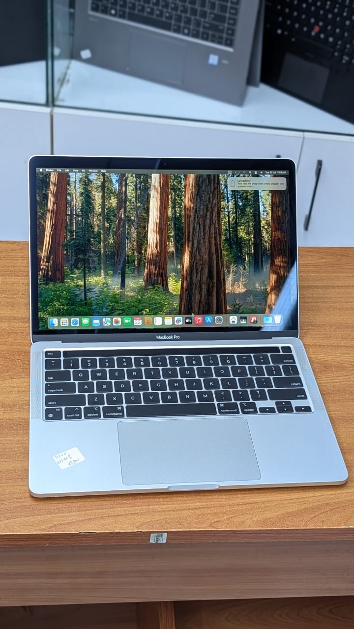 MACBOOK PRO M1 2020 13''INCH 8GB RAM 500GB SSD @KSHS 97,999