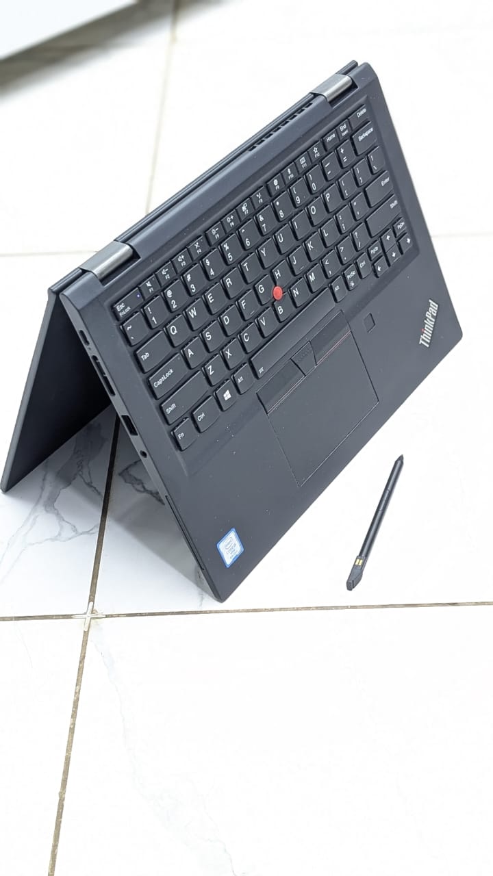 Lenovo Thinkpad yoga x380 i5 8th gen 16gb RAM 512GB SSDTouchscreen