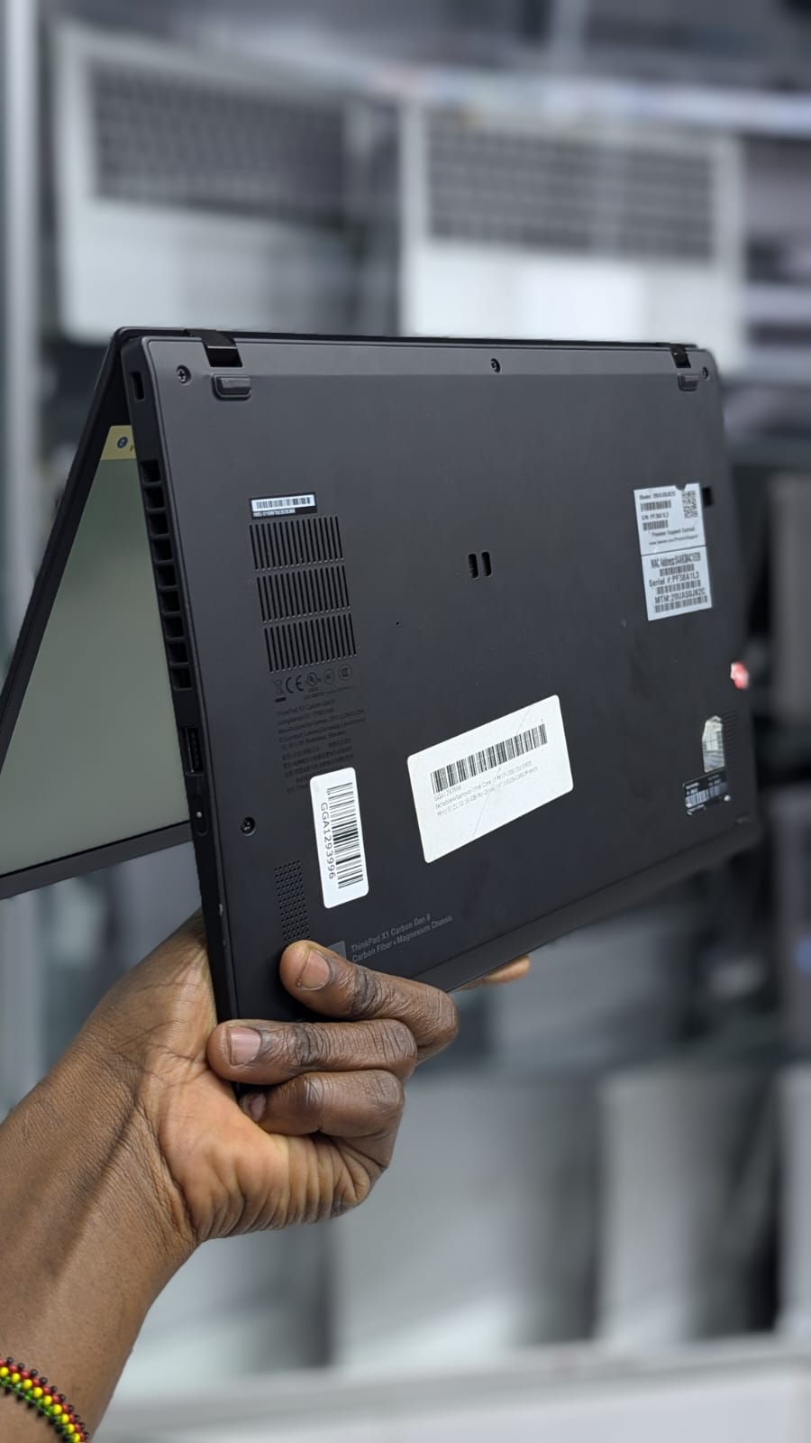 Lenovo ThinkPad X1 Carbon Gen 8  i7 10TH GEN  16/512 GB SSD TOUCHSCREEN