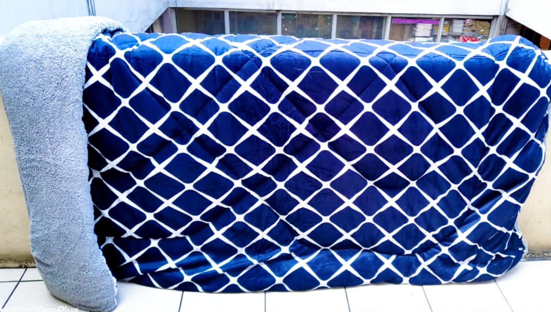 Single Woolen Duvet | Size 6'6 | Warm, Soft & Lightweight | Comforter for Cold Nights | 1 Piece