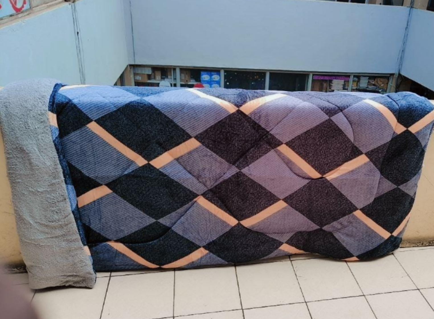 Single Woolen Duvet | Size 6'6 | Warm, Soft & Lightweight | Comforter for Cold Nights | 1 Piece