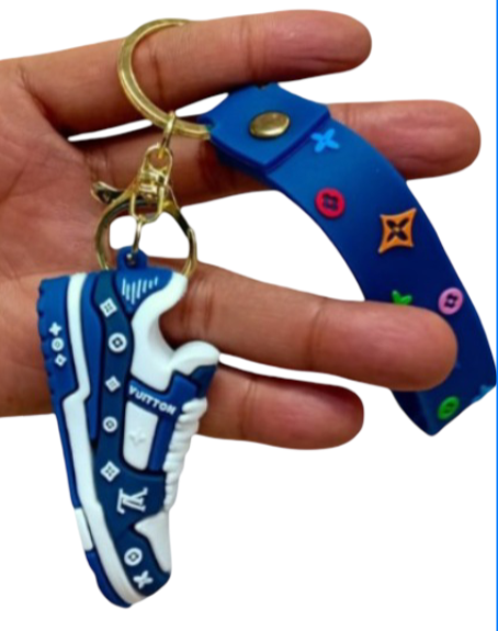 Cartoon Simulation 3D Basketball Shoes Keyholder Bag Hanging Doll Machine Pendant Key Ring Fashion Shoe Key Chain