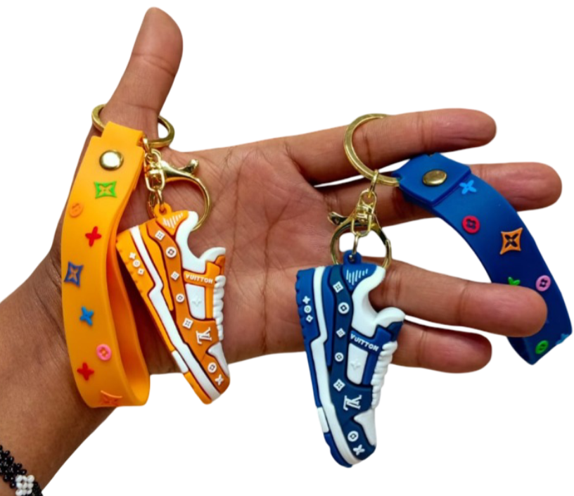 Cartoon Simulation 3D Basketball Shoes Keyholder Bag Hanging Doll Machine Pendant Key Ring Fashion Shoe Key Chain