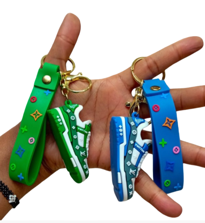 Cartoon Simulation 3D Basketball Shoes Keyholder Bag Hanging Doll Machine Pendant Key Ring Fashion Shoe Key Chain