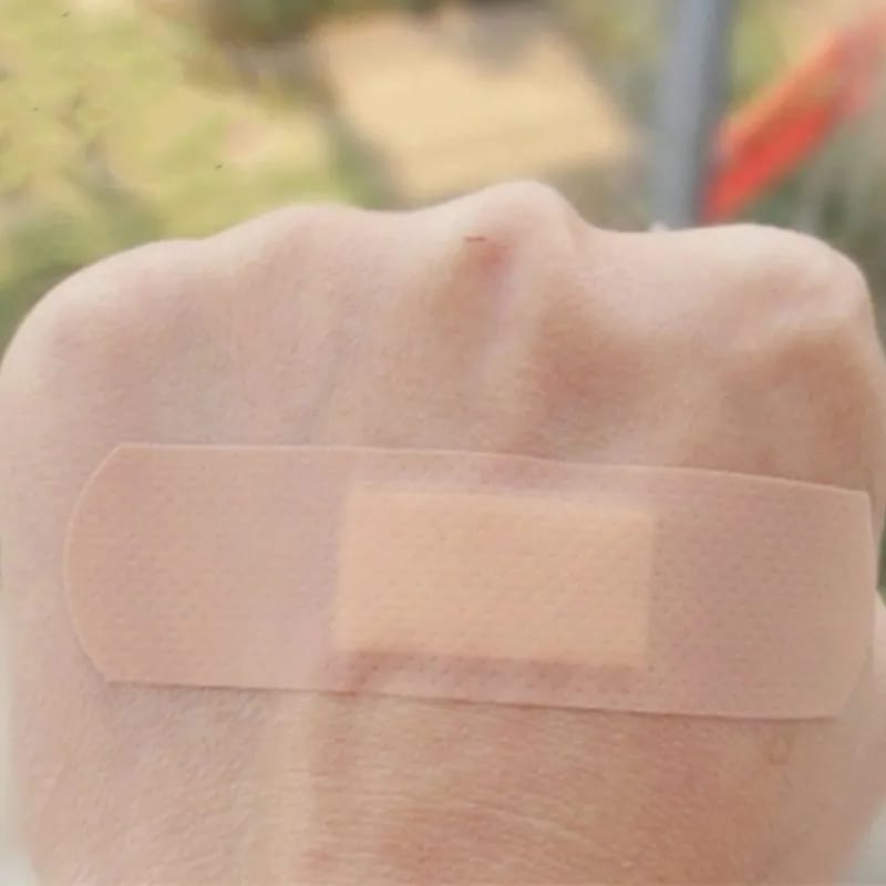 100PCS BREATHABLE BAND AID WATERPROOF BANDAGE FIRST AID WOUND DRESSING MEDICAL TAPE WOUND PLASTER EMERGENCY KITS BANDAIDS