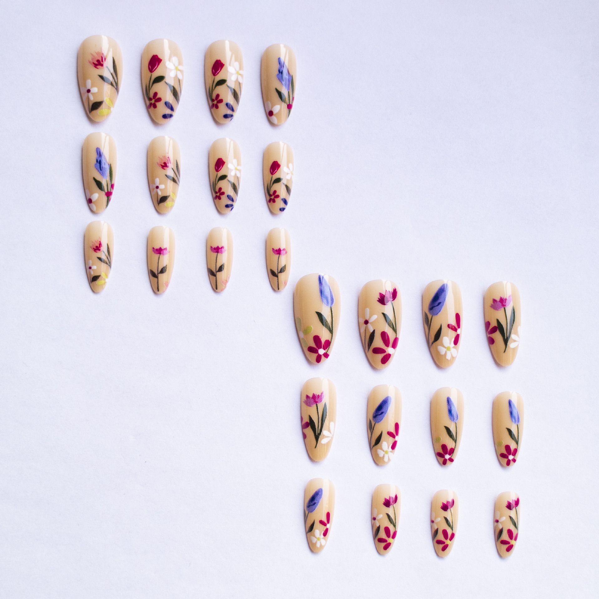 Wear elegant almond-shaped fresh flower style nail polish for a festive and charming look. Comes with 24 detachable pieces. view 6