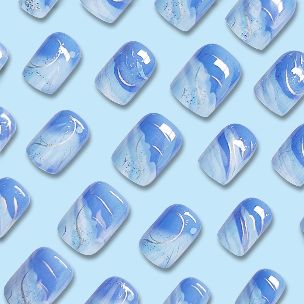 Fresh and elegant blue and white gradient wearable nail stickers, finished product, European-style fake nail stickers