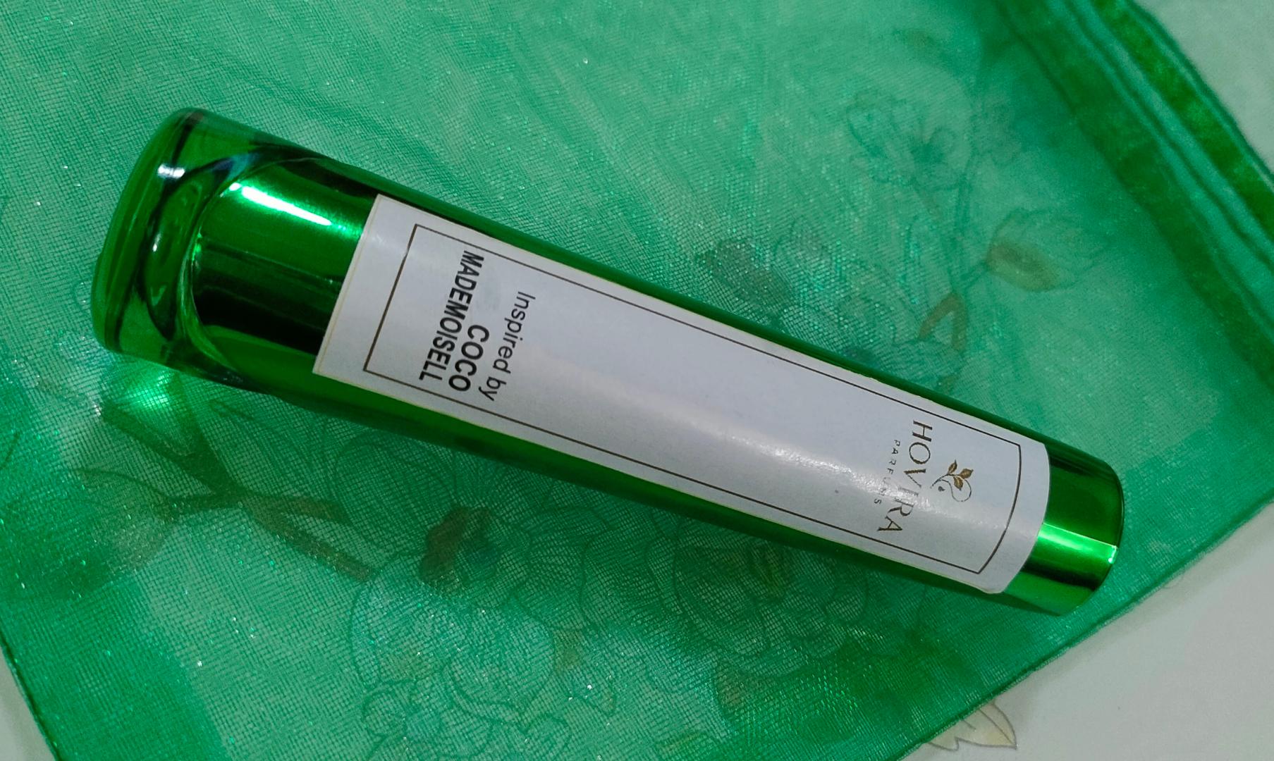 Coco Mademoiselle oil-based perfume is a long-lasting, elegant fragrance with fresh citrus, floral, and warm oriental notes, inspired by Chanel’s Coco Mademoiselle, perfect for the modern, confident w