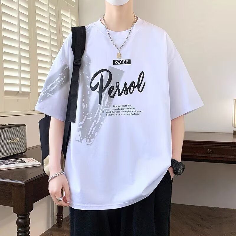 Teenagers summer new short-sleeved T-shirts boys and students loose handsome ice silk short sleeves.