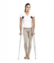 Adjustable Aluminum Underarm Auxiliary Crutches, Lightweight Height-Adjustable Walking Support with Non-Slip Rubber Tips & Comfortable Pads for Injury Recovery & Mobility Aid