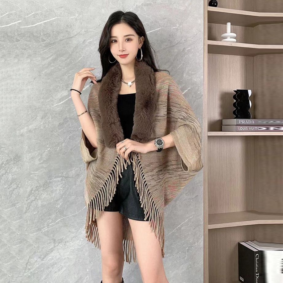 Fashionable shawl cloak jacket for women, fashionable and luxurious, loose fit, new fur collar knitted scarf
