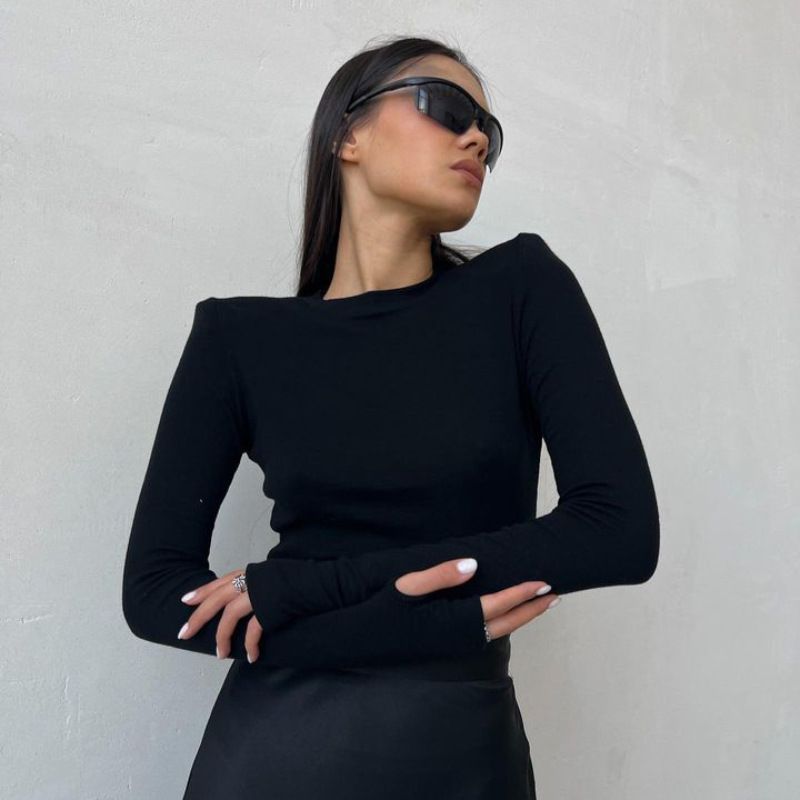 Shoulder padded women's clothing, casual long sleeved t-shirt, solid color slim fit pullover t-shirt for women's streetwear base/top