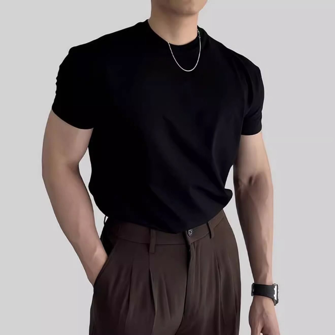 Hot selling European plus British yuppie short sleeved men's t-shirt, slim fit and muscle enhancing suit for interior wear