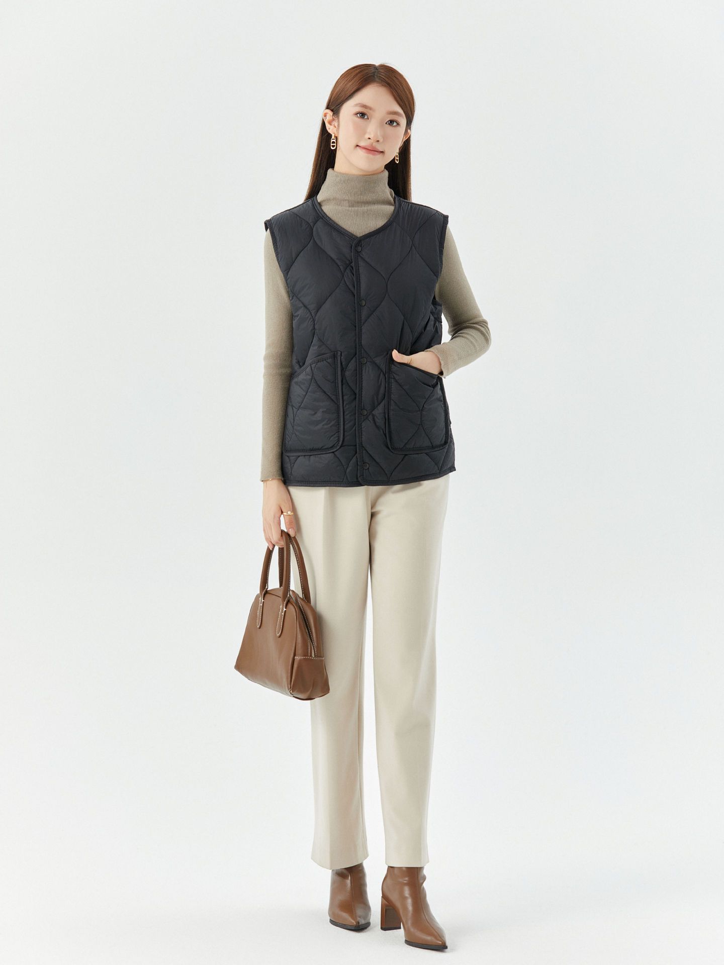 Ladies' warm, enlarged and thickened, flannel inner layer, camisole, women's style, lamb wool, buttons, casual cotton vest for outer wear