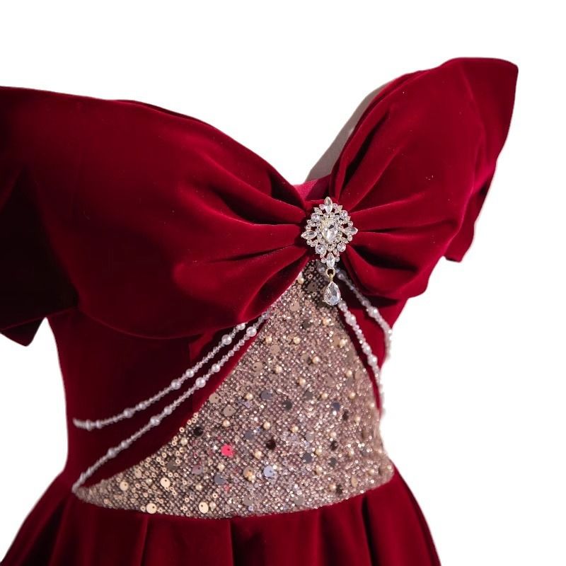 Wedding dress, red evening gown, new high-end velvet banquet and annual meeting host French style elegant toast dress