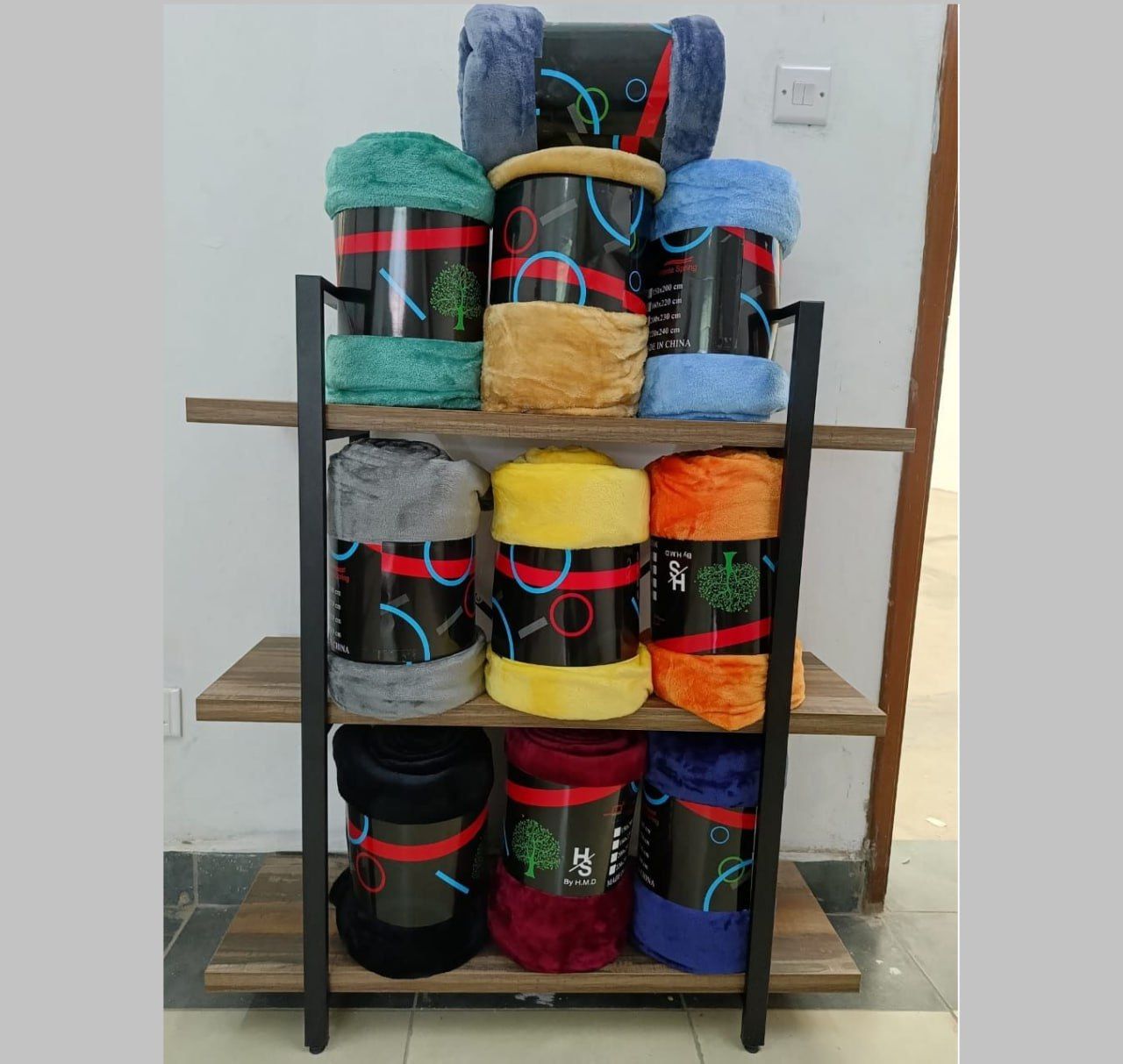 Cotton Soft n Cozy Warm Throw Fleece Blanket  size 6 by 6