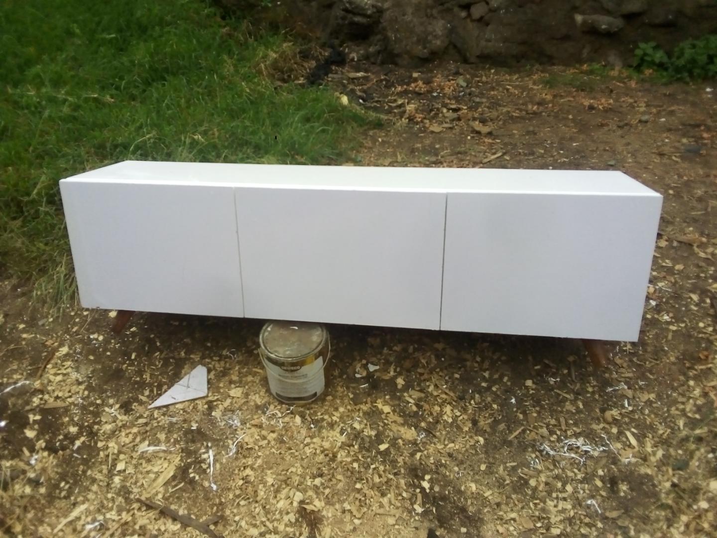 single simple TV stand