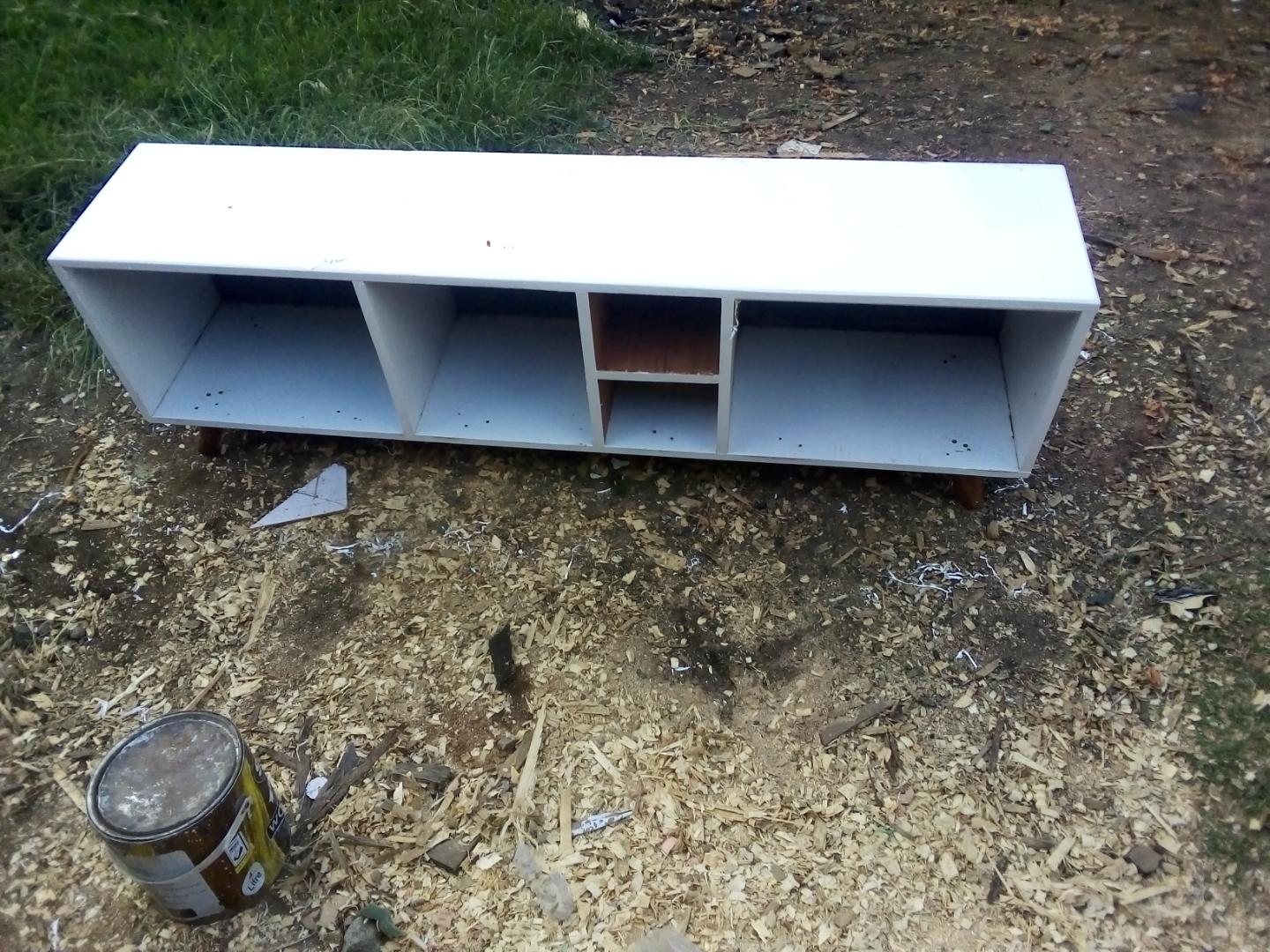 single simple TV stand