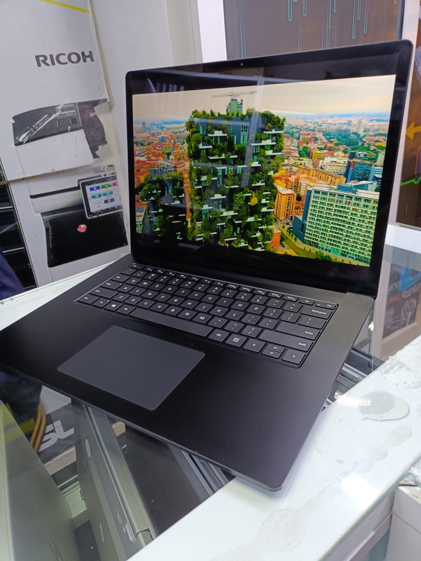 REFURBLISHED MICROSOFT  SURFACE LAPTOP 3 COI7 10TH GENERATION 16GBRAM 256GBSSD TOUCHSCREEN
Terrific display and touch/Pen experience
Excellent portability
Balanced performance