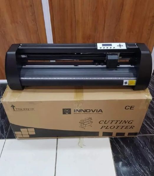 BRAND NEW VINYL PLOTTERS WITH CONTOUR FUNCTION