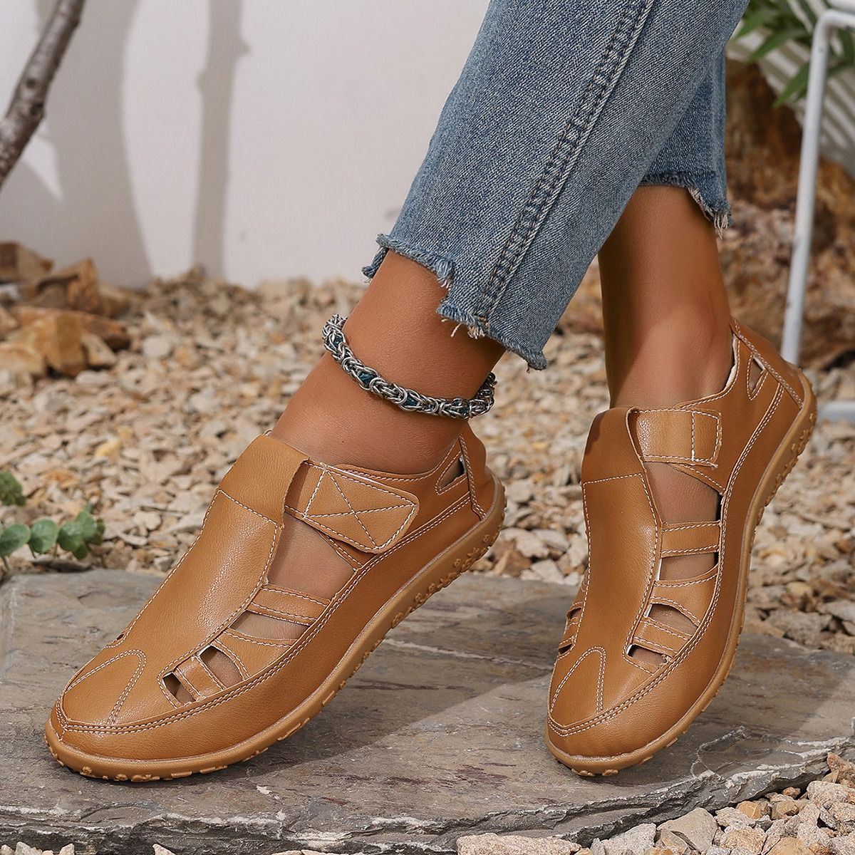 2025 Africa Europe America New Style Mid-Heel Large Size Women's Summer New Magic Fastener Casual Shoes Comfortable Soft Bottom Low Top Mom's Flat Sports Sandals Casual Style