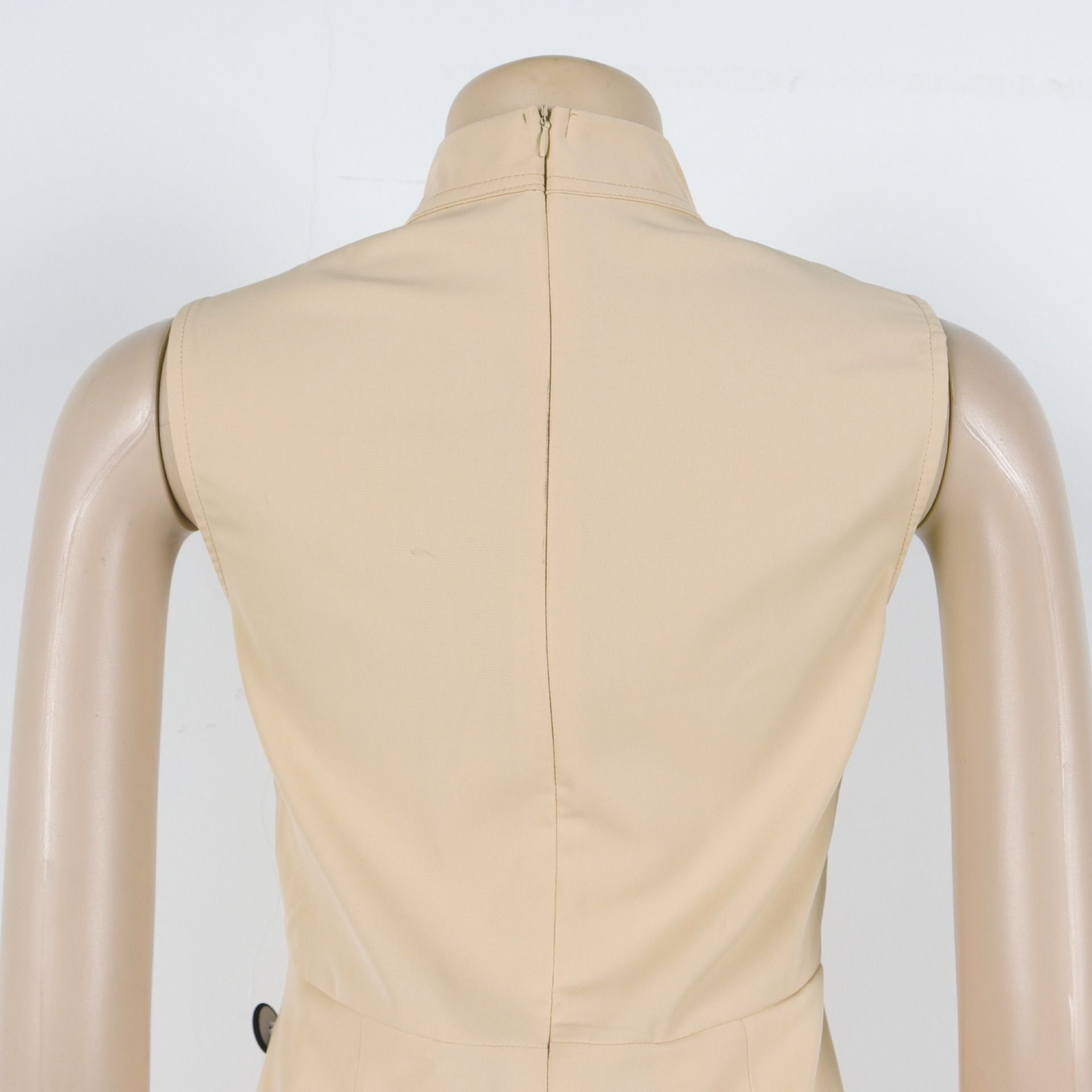 African European American 2025 Spring-Autumn S10993 Elegant Style A-line Neckline Sleeveless Button Decorated Dress Solid Color Pattern Mid-waist Semi-V-neck Fashionable Daily Wear Style