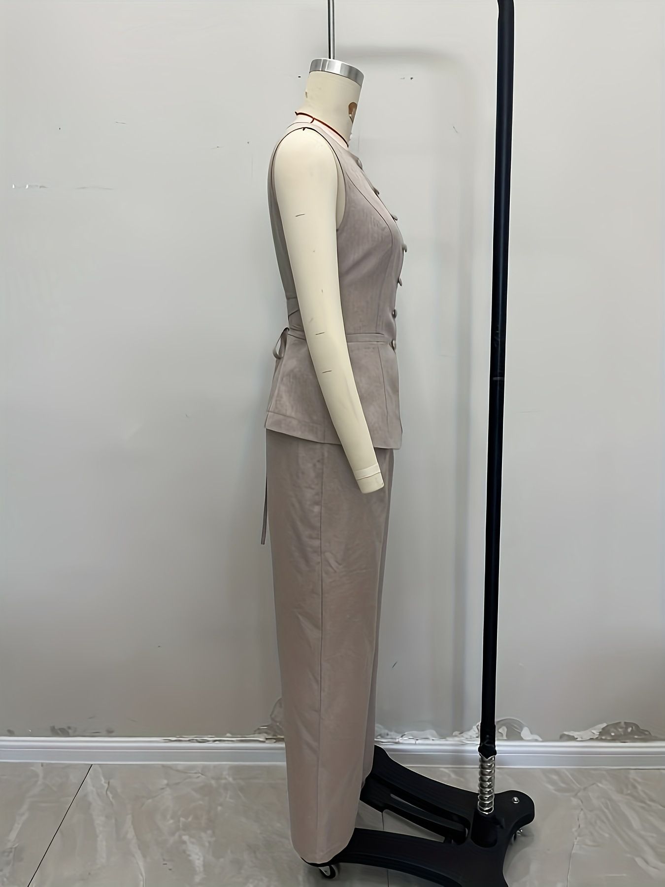 2026 African European Spring-Summer Lightweight Breathable Women's Two-Piece Set - Sleeveless Top with Belt Waist Contouring French-style Wide Leg Pants Fashion Set Solid-color Patterns Elegant Style