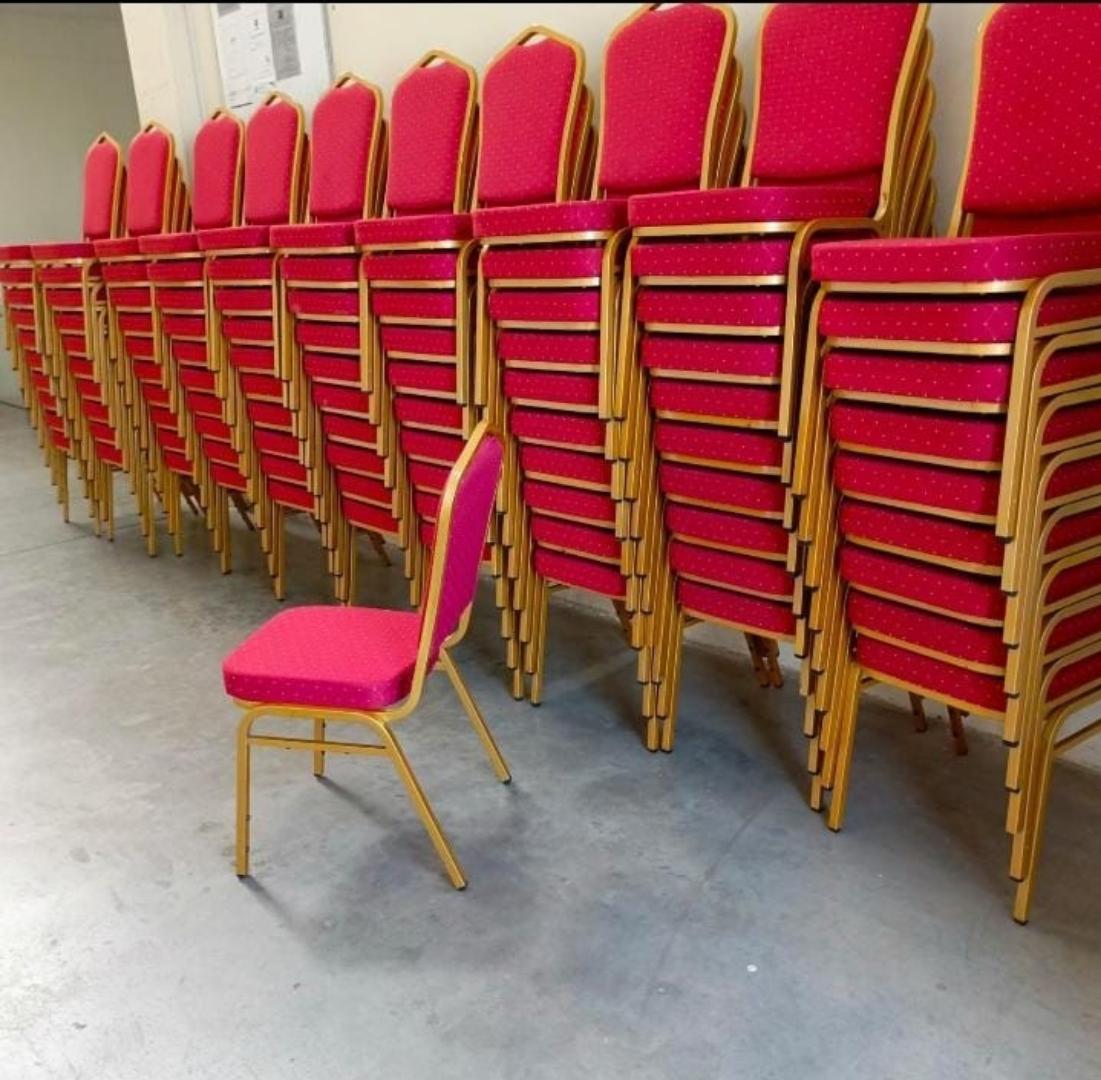 BANQUET CHAIR
