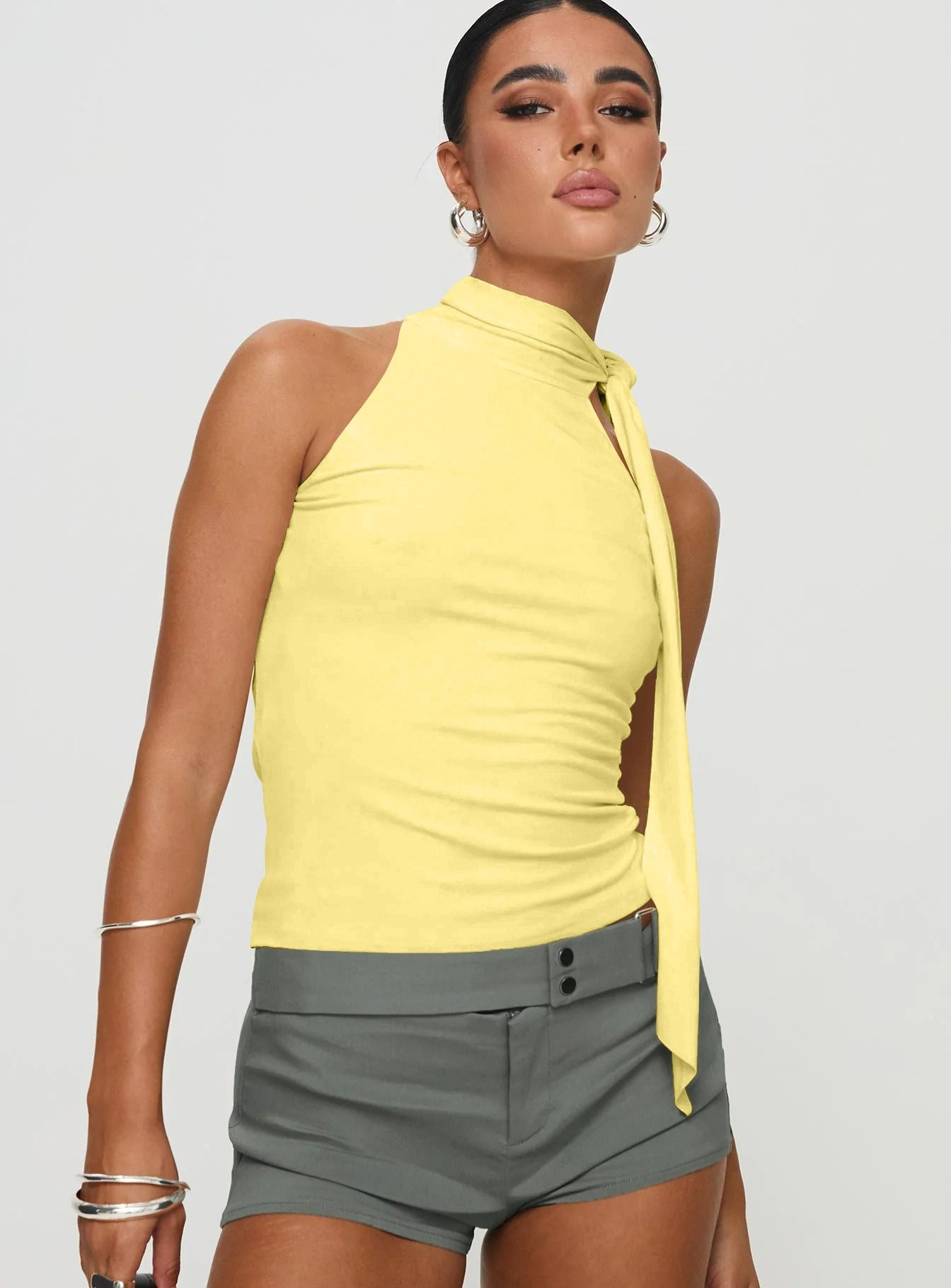 Summer sleeveless blouse sexy umbilical halter halter strap tight-fitting ladies T-shirt