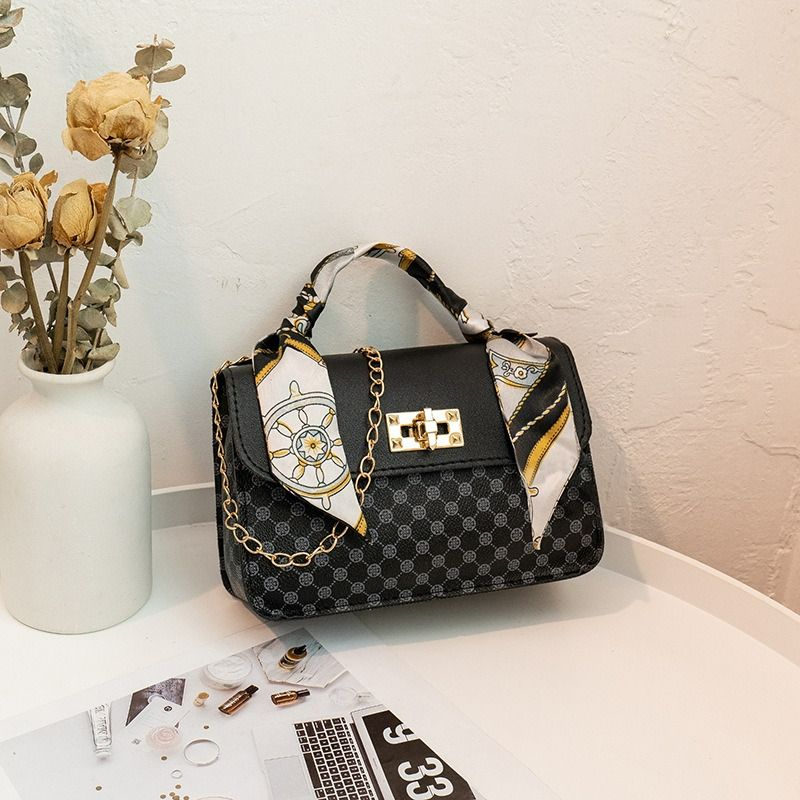 Fashion handbag 2023 bag printed small square bag silk scarf chain bag messenger bag bag